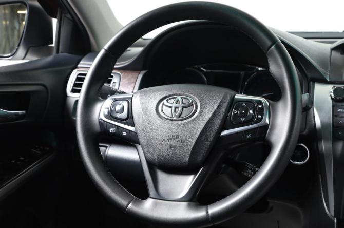 Toyota Camry VII (XV50) Рестайлинг с пробегом 2016 года, цена 2 149 000 рублей, 220000 км, седан, Автокод Объявления