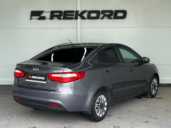 Kia Rio III Рестайлинг с пробегом 2015 года, цена 929 000 рублей, 131300 км, седан, Автокод Объявления