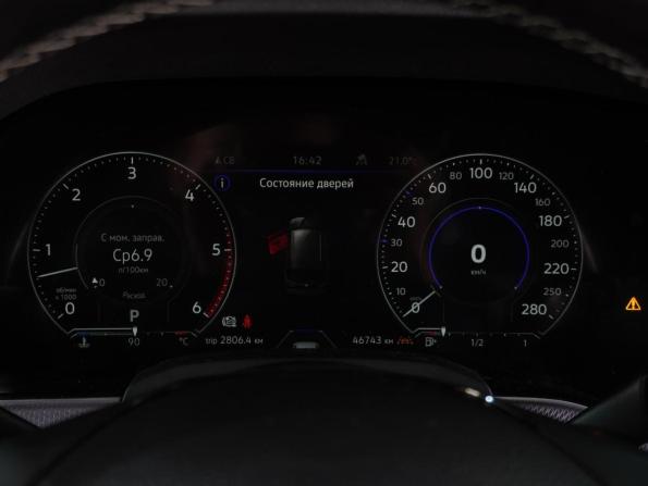 Volkswagen Touareg III с пробегом 2019 года, цена 7 999 000 рублей, 46743 км, внедорожник, Автокод Объявления