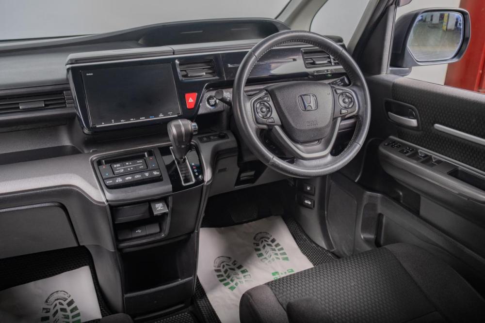 Honda Stepwgn V Рестайлинг Томск  - изображение 10