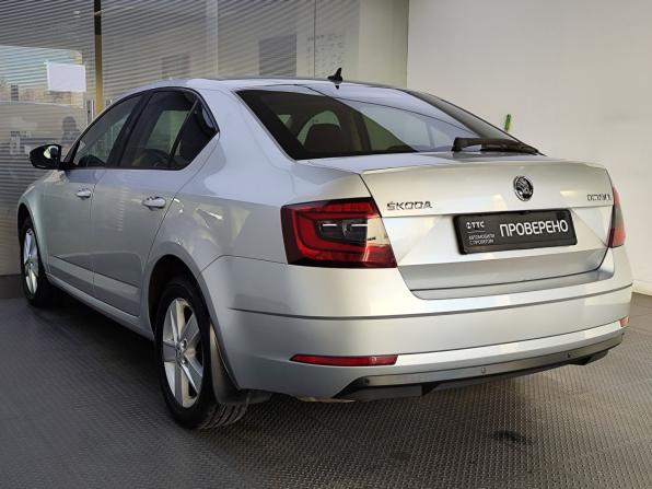 Skoda Octavia III (A7) Рестайлинг с пробегом 2017 года, цена 1 590 000 рублей, 224125 км, лифтбек, Автокод Объявления