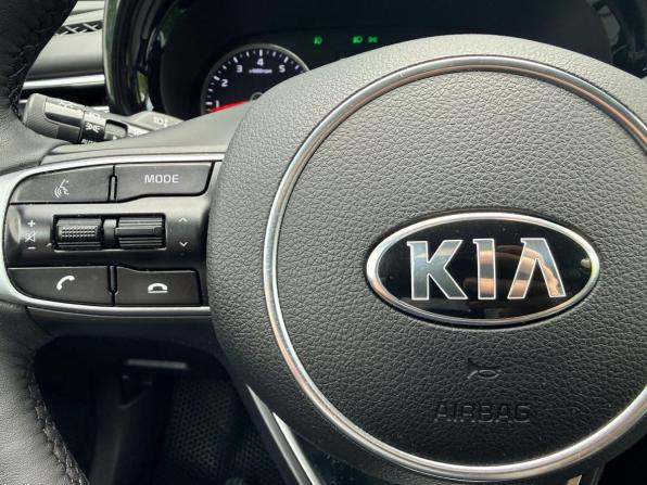 Kia K5 III с пробегом 2021 года, цена 2 350 000 рублей, 110644 км, седан, Автокод Объявления