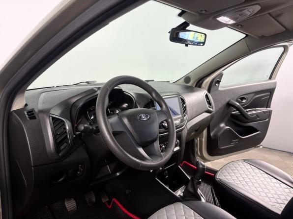 Lada (ВАЗ) XRAY I с пробегом 2019 года, цена 915 000 рублей, 80102 км, хэтчбек, Автокод Объявления
