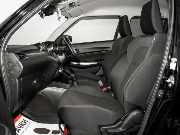 Suzuki Swift V с пробегом 2021 года, цена 1 085 500 рублей, 49743 км, хэтчбек, Автокод Объявления