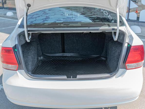 Volkswagen Polo V с пробегом 2011 года, цена 809 000 рублей, 200303 км, седан, Автокод Объявления