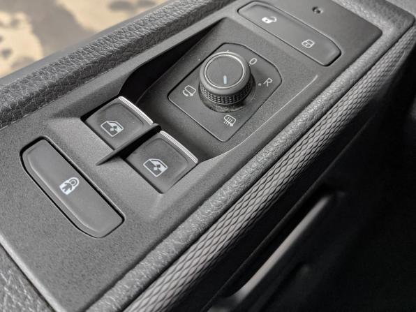 Volkswagen Multivan T6 Рестайлинг с пробегом 2020 года, цена 6 420 000 рублей, 84953 км, минивэн, Автокод Объявления
