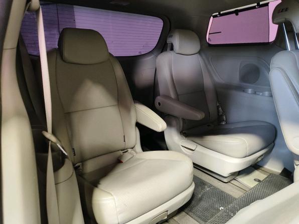 Kia Carnival III с пробегом 2016 года, цена 2 519 000 рублей, 156678 км, минивэн, Автокод Объявления