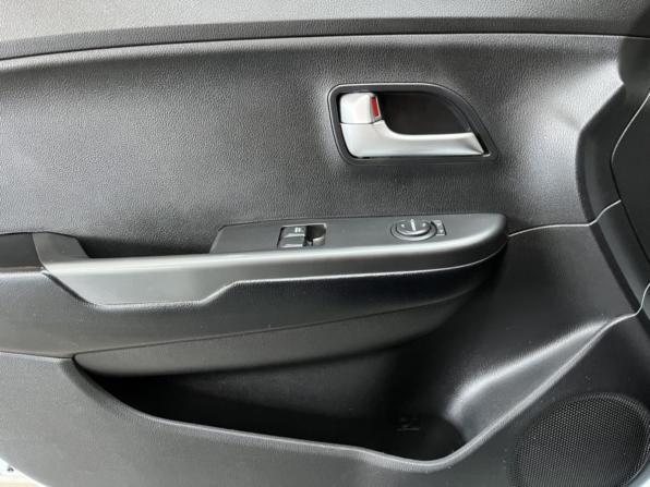 Kia Rio III с пробегом 2012 года, цена 735 000 рублей, 159432 км, седан, Автокод Объявления