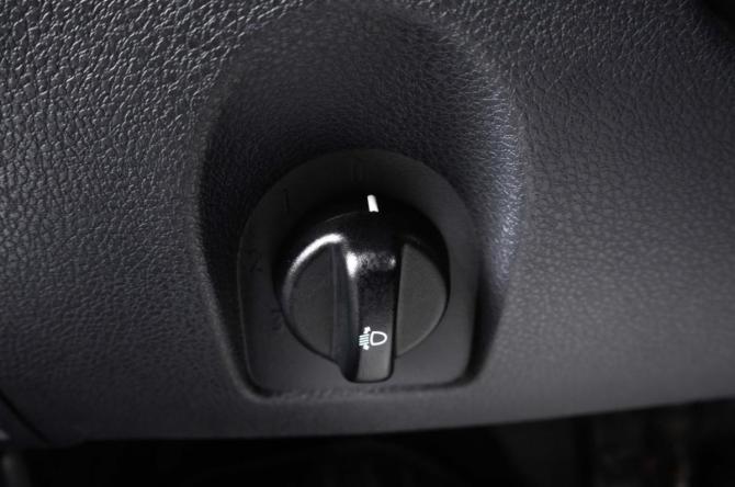 Renault Logan II Рестайлинг с пробегом 2021 года, цена 1 259 000 рублей, 25000 км, седан, Автокод Объявления