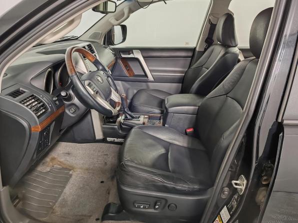 Toyota Land Cruiser Prado 150 Series с пробегом 2013 года, цена 2 875 000 рублей, 223775 км, внедорожник, Автокод Объявления