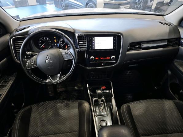 Mitsubishi Outlander III Рестайлинг 3 с пробегом 2021 года, цена 2 295 000 рублей, 136000 км, внедорожник, Автокод Объявления