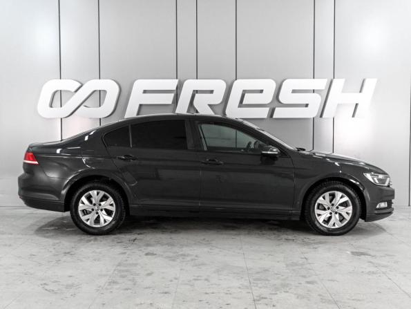 Volkswagen Passat B8 с пробегом 2016 года, цена 1 590 000 рублей, 183860 км, седан, Автокод Объявления