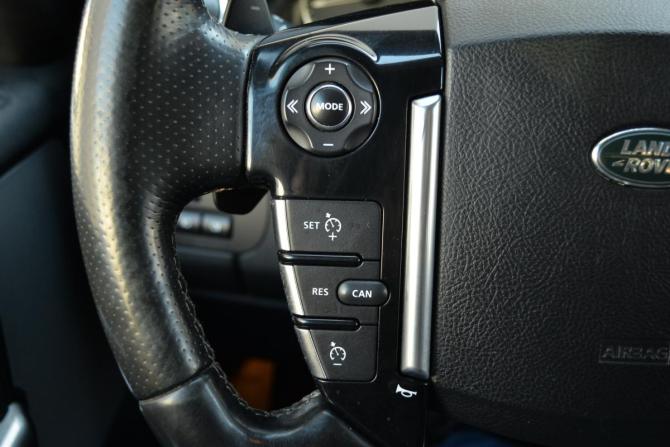 Land Rover Discovery IV Рестайлинг с пробегом 2014 года, цена 2 300 000 рублей, 219000 км, внедорожник, Автокод Объявления