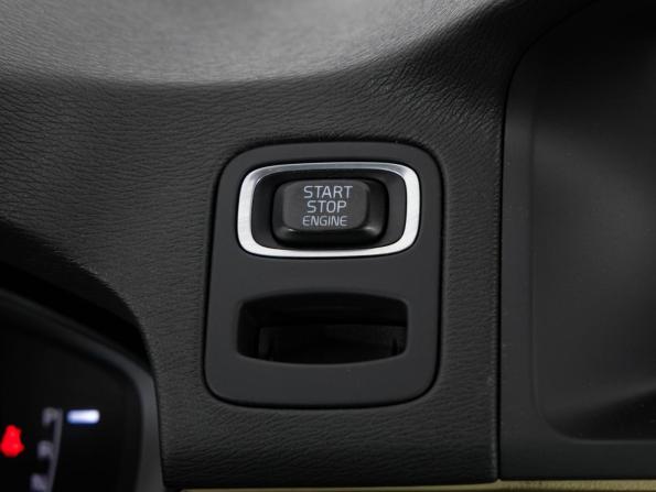 Volvo XC70 II Рестайлинг с пробегом 2014 года, цена 2 199 000 рублей, 165391 км, универсал, Автокод Объявления