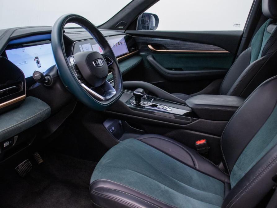 Geely Monjaro I Москва  - изображение 10
