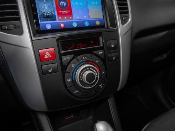 Kia Venga I с пробегом 2014 года, цена 995 000 рублей, 239024 км, минивэн, Автокод Объявления