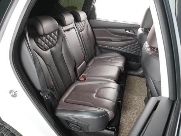 Hyundai Santa Fe IV Рестайлинг с пробегом 2021 года, цена 3 765 000 рублей, 69391 км, внедорожник, Автокод Объявления
