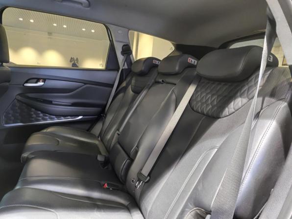 Hyundai Santa Fe IV с пробегом 2018 года, цена 2 527 000 рублей, 188403 км, внедорожник, Автокод Объявления