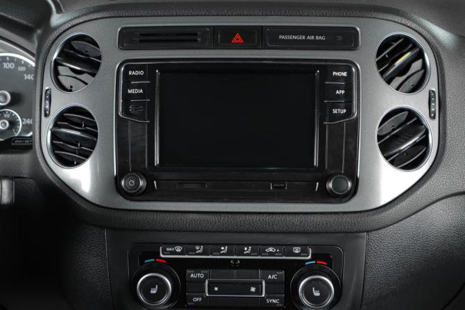 Volkswagen Tiguan I Рестайлинг с пробегом 2012 года, цена 1 399 000 рублей, 190000 км, внедорожник, Автокод Объявления