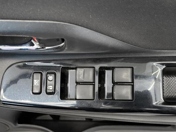 Toyota Vitz III (XP130) Рестайлинг 2 с пробегом 2019 года, цена 999 000 рублей, 94946 км, хэтчбек, Автокод Объявления