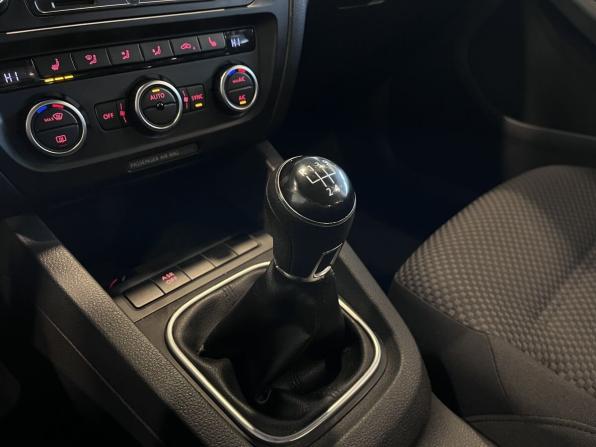 Volkswagen Jetta VI с пробегом 2014 года, цена 980 000 рублей, 107341 км, седан, Автокод Объявления