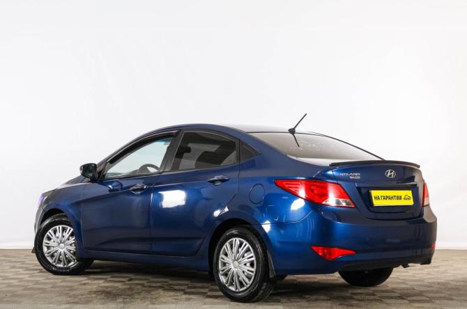 Hyundai Solaris I Рестайлинг с пробегом 2016 года, цена 1 019 000 рублей, 178000 км, седан, Автокод Объявления
