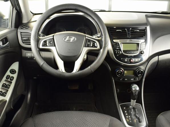 Hyundai Solaris I с пробегом 2014 года, цена 999 995 рублей, 209224 км, седан, Автокод Объявления