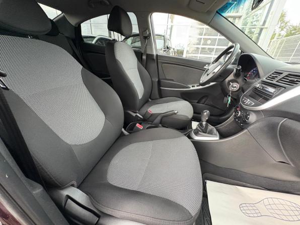 Hyundai Solaris I с пробегом 2013 года, цена 850 000 рублей, 112833 км, седан, Автокод Объявления