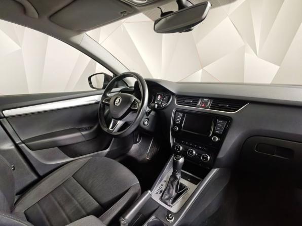 Skoda Octavia III (A7) с пробегом 2017 года, цена 1 237 000 рублей, 158699 км, лифтбек, Автокод Объявления