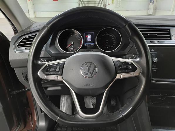 Volkswagen Tiguan II Рестайлинг с пробегом 2021 года, цена 2 535 000 рублей, 98250 км, внедорожник, Автокод Объявления