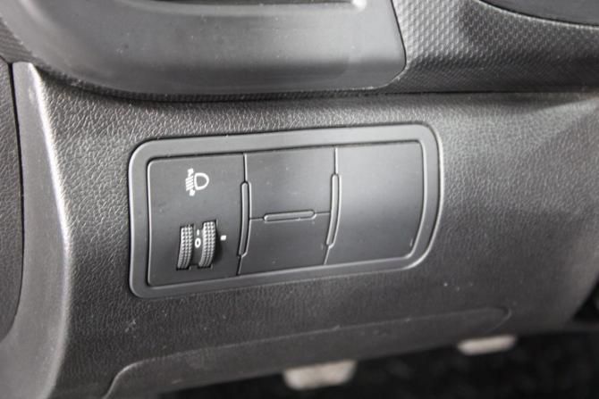 Hyundai Solaris I Рестайлинг с пробегом 2015 года, цена 799 000 рублей, 212000 км, седан, Автокод Объявления