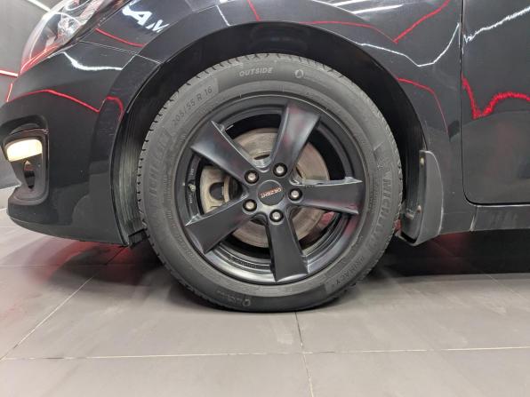Kia Ceed II Рестайлинг с пробегом 2017 года, цена 1 245 000 рублей, 129641 км, универсал, Автокод Объявления