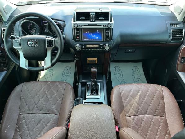 Toyota Land Cruiser Prado 150 Series Рестайлинг 1 с пробегом 2014 года, цена 3 550 000 рублей, 221100 км, внедорожник, Автокод Объявления