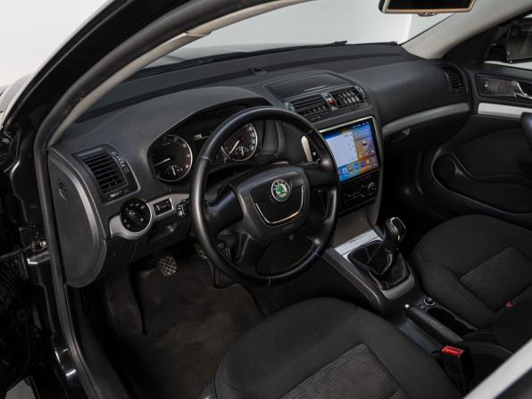Skoda Octavia II (A5) Рестайлинг с пробегом 2012 года, цена 799 000 рублей, 217022 км, лифтбек, Автокод Объявления