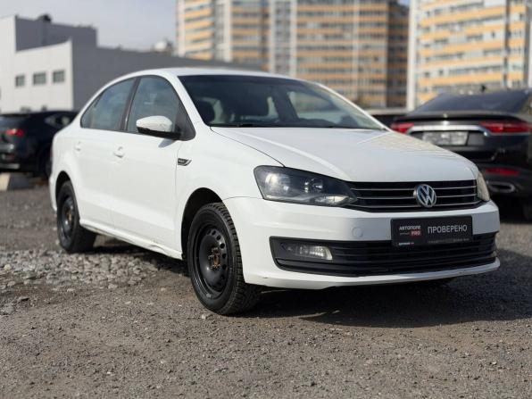 Volkswagen Polo V Рестайлинг с пробегом 2018 года, цена 1 035 000 рублей, 175743 км, седан, Автокод Объявления