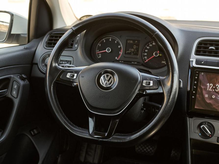 Volkswagen Polo V Рестайлинг Казань  - изображение 14