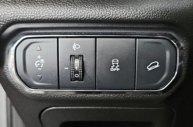 Haval Jolion I с пробегом 2023 года, цена 1 679 000 рублей, 78424 км, внедорожник, Автокод Объявления