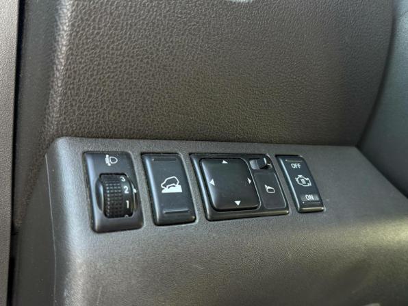 Nissan Pathfinder III с пробегом 2008 года, цена 1 085 000 рублей, 299907 км, внедорожник, Автокод Объявления
