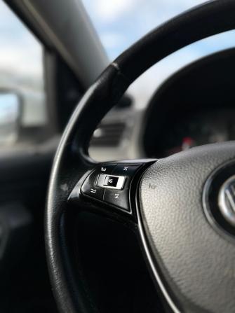 Volkswagen Polo V Рестайлинг с пробегом 2016 года, цена 700 000 рублей, 217460 км, седан, Автокод Объявления