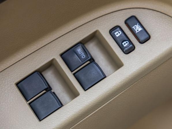 Toyota Highlander II (XU40) Рестайлинг с пробегом 2012 года, цена 1 798 000 рублей, 222317 км, внедорожник, Автокод Объявления