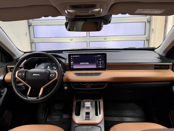 Haval Jolion I с пробегом 2023 года, цена 2 100 000 рублей, 40272 км, внедорожник, Автокод Объявления