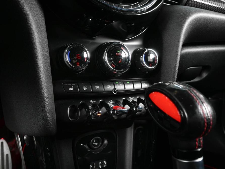 Mini Hatch III (F55/F56) Ростов-на-Дону  - изображение 19