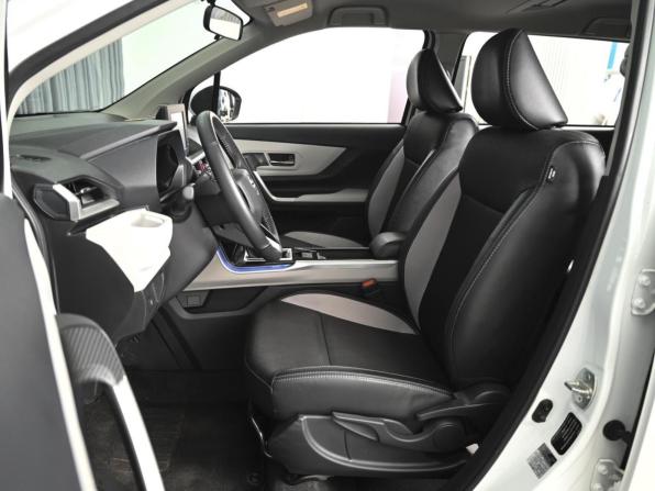 Toyota Veloz с пробегом 2023 года, цена 2 779 000 рублей, 25083 км, минивэн, Автокод Объявления