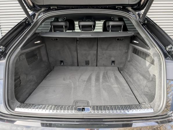 Audi Q8 I (4M) с пробегом 2018 года, цена 4 895 000 рублей, 132010 км, внедорожник, Автокод Объявления