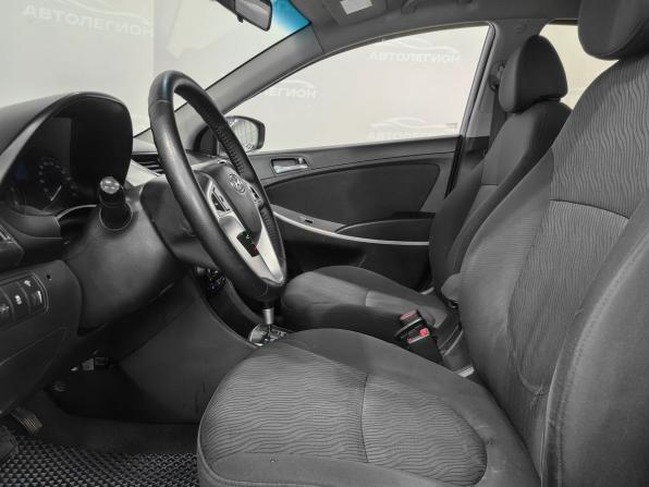 Hyundai Solaris I с пробегом 2011 года, цена 650 000 рублей, 236163 км, седан, Автокод Объявления