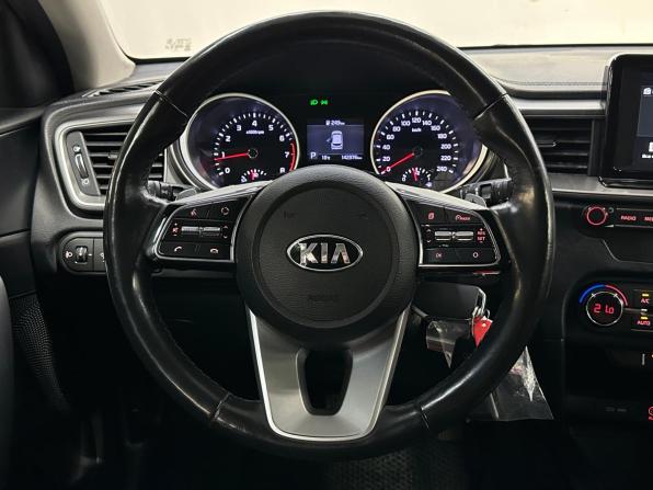 Kia Ceed III с пробегом 2019 года, цена 1 550 000 рублей, 142259 км, универсал, Автокод Объявления