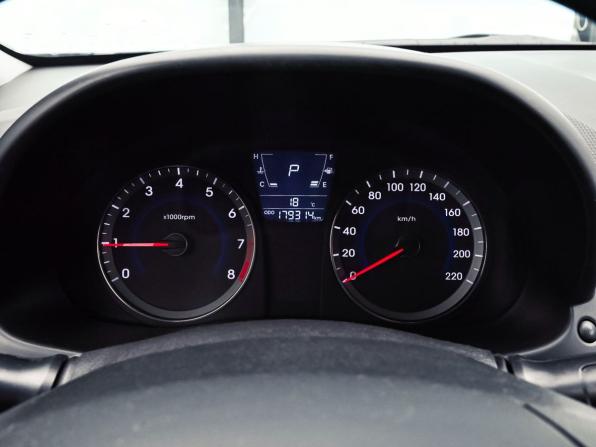 Hyundai Solaris I с пробегом 2012 года, цена 745 000 рублей, 179312 км, седан, Автокод Объявления