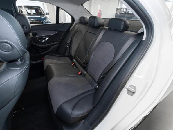 Mercedes-Benz C-Класс IV (W205) Рестайлинг с пробегом 2019 года, цена 2 730 000 рублей, 85457 км, седан, Автокод Объявления