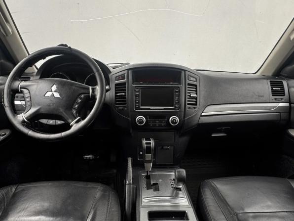 Mitsubishi Pajero IV Рестайлинг 1 с пробегом 2011 года, цена 1 890 000 рублей, 414377 км, внедорожник, Автокод Объявления