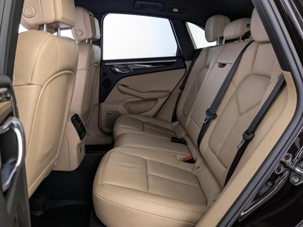 Porsche Macan I Рестайлинг с пробегом 2019 года, цена 4 300 000 рублей, 97065 км, внедорожник, Автокод Объявления